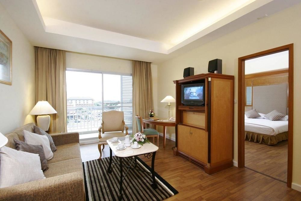Kameo Grand Hotel & Serviced Apartment, Rayong Exterior foto