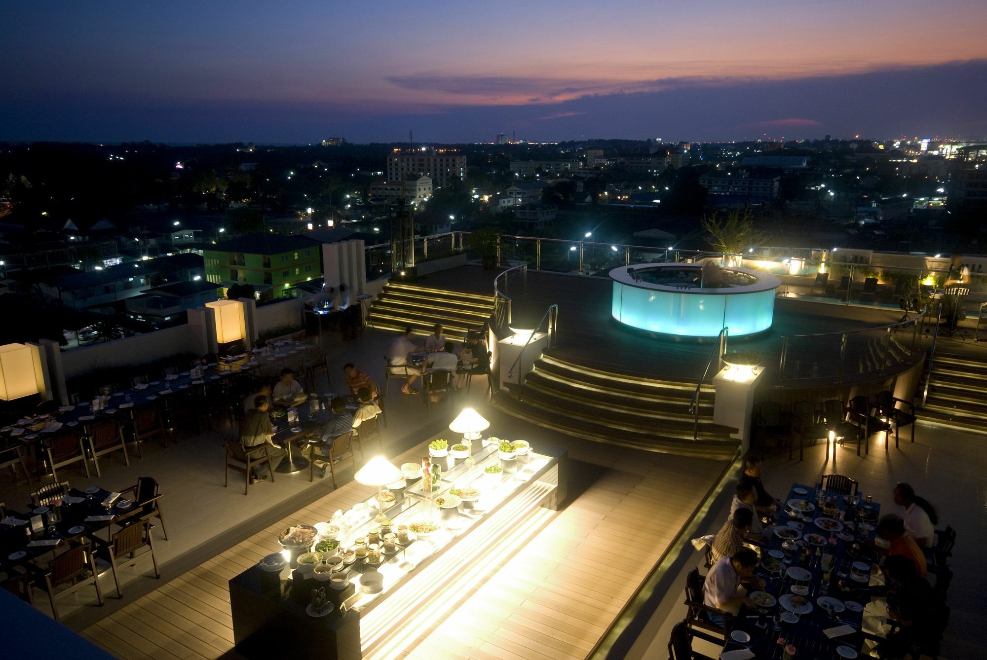 Kameo Grand Hotel & Serviced Apartment, Rayong Exterior foto