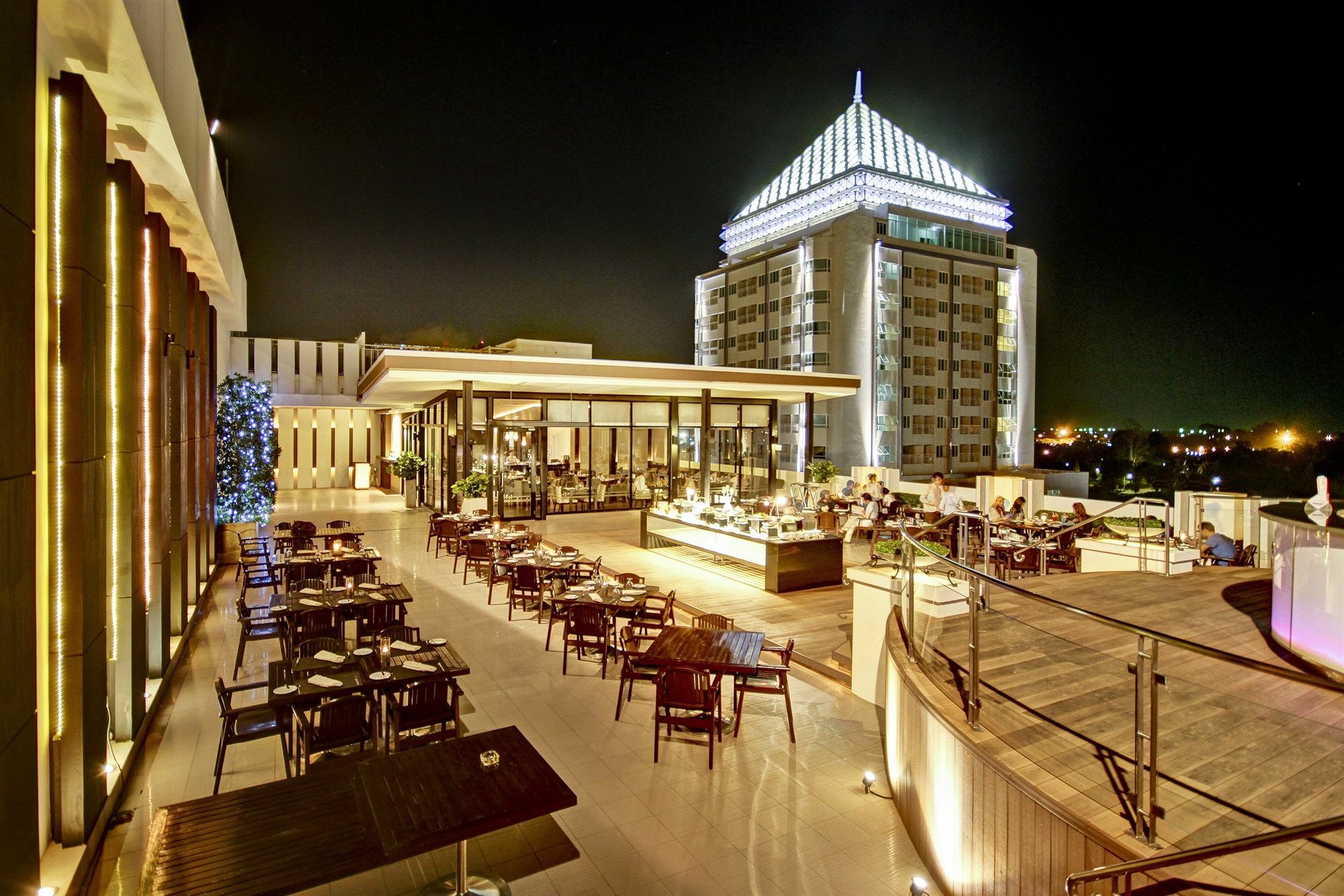 Kameo Grand Hotel & Serviced Apartment, Rayong Exterior foto